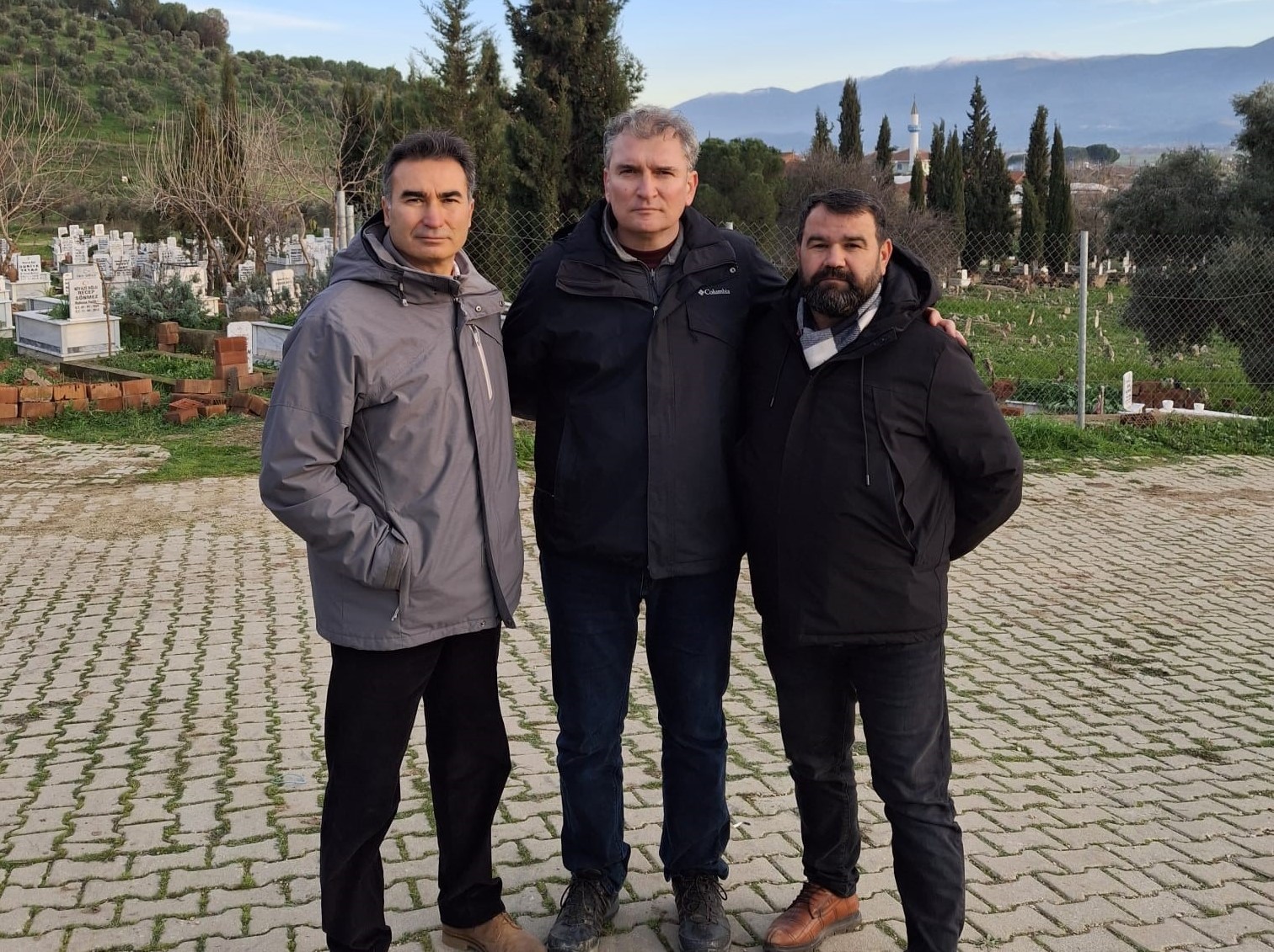 AŞKIN ÇİFTÇİ DEVREMİZİN BABASININ CENAZE TÖRENİNE KATILIM SAĞLANDI