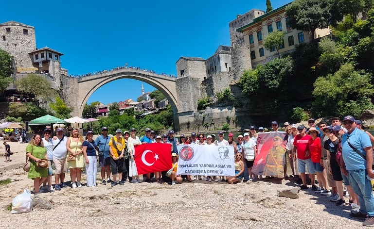 DERNEĞİMİZİN DÜZENLEDİĞİ BALKAN TUR GEZİSİ YAPILMIŞTIR